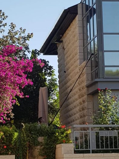 ניקוי חלונות לבתים פרטיים ניקוי חלונות לבתים פרטיים