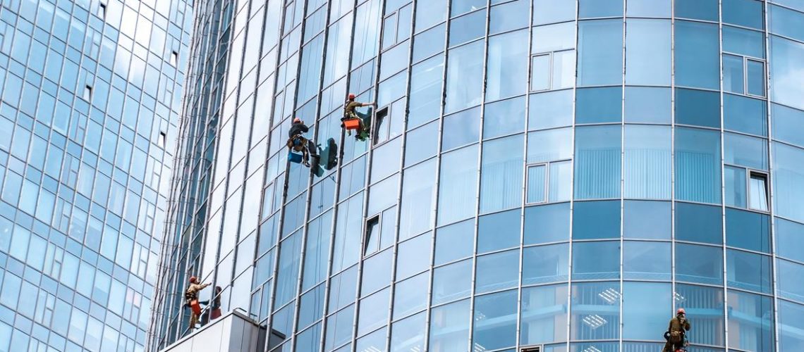 workers-washing-windows-office-building (Copy)